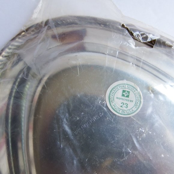 NEW William Rogers Intl. Silver Co. Tray - Picture 2 of 3